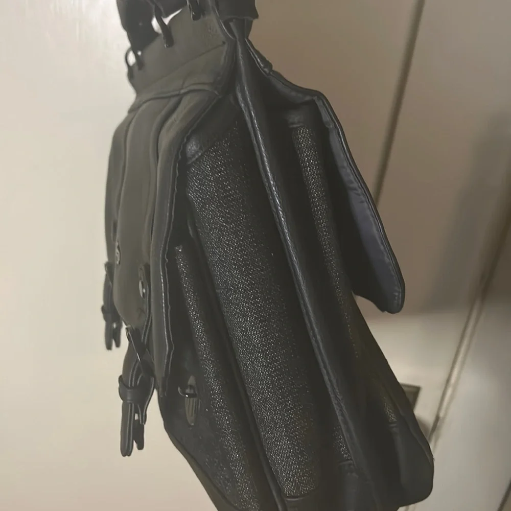 Solo New York Thompson Briefcase Lap Top Bag with Shoulder Strap • $120 MSRP